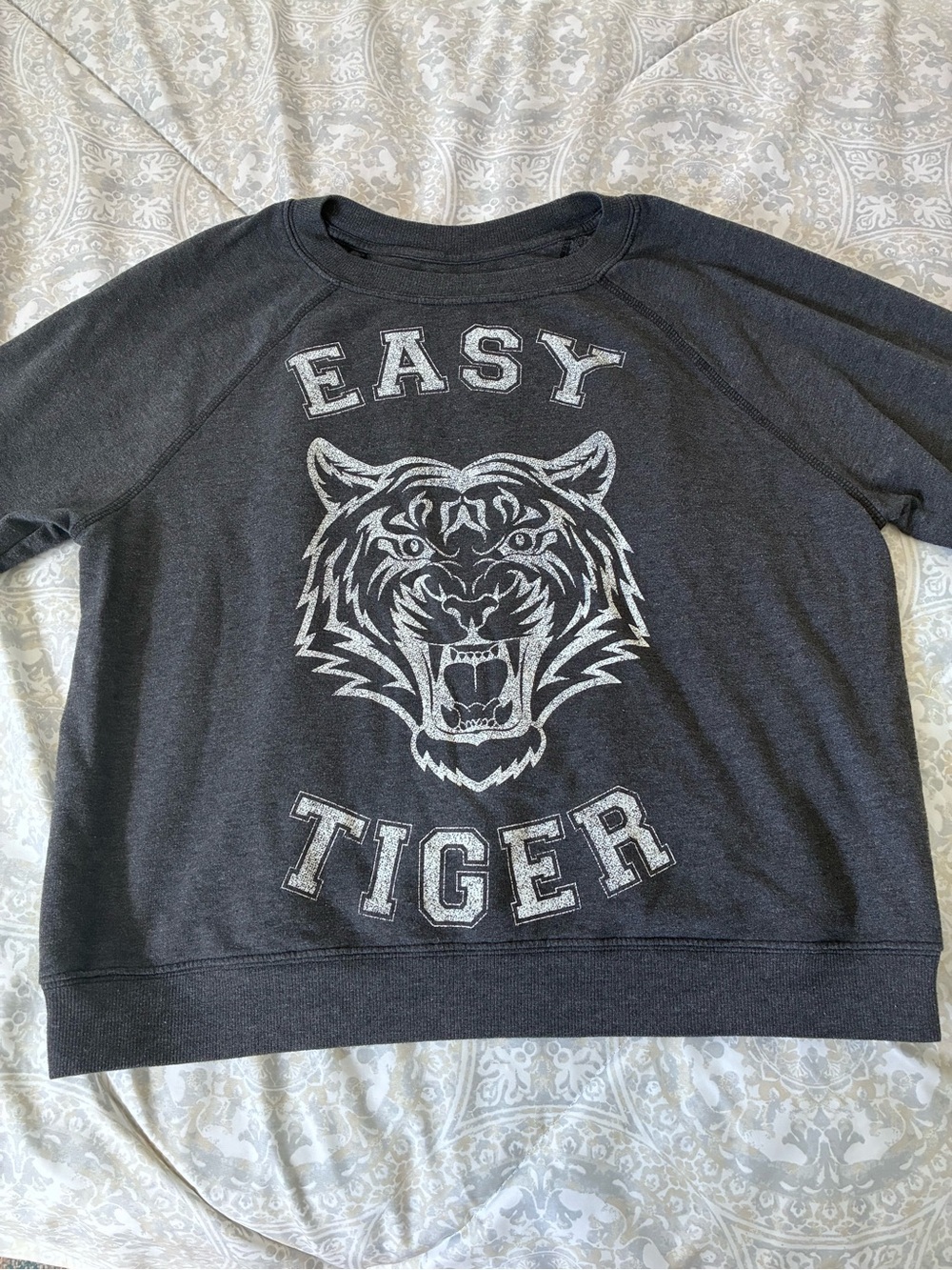 Women's Charcoal 'Easy Tiger' Graphic Crewneck Sweatshirt